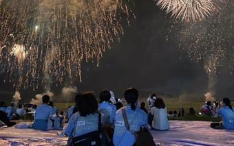 障害のある方と一緒に筑後川の花火を鑑賞！