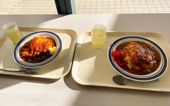 学食のおすすめメニューはオムライスです!