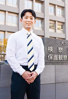 2022年度 法学部 法律学科卒業（福岡県 三池高等学校出身）山崎 陽平さん