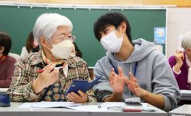 高齢の方へのLINE講座後、この地域ではLINEを使った「デジタル回覧板」が普及しました。